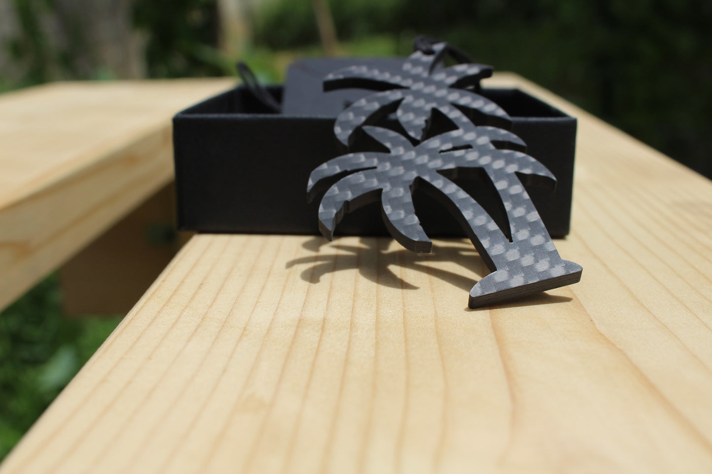 Palms pendant