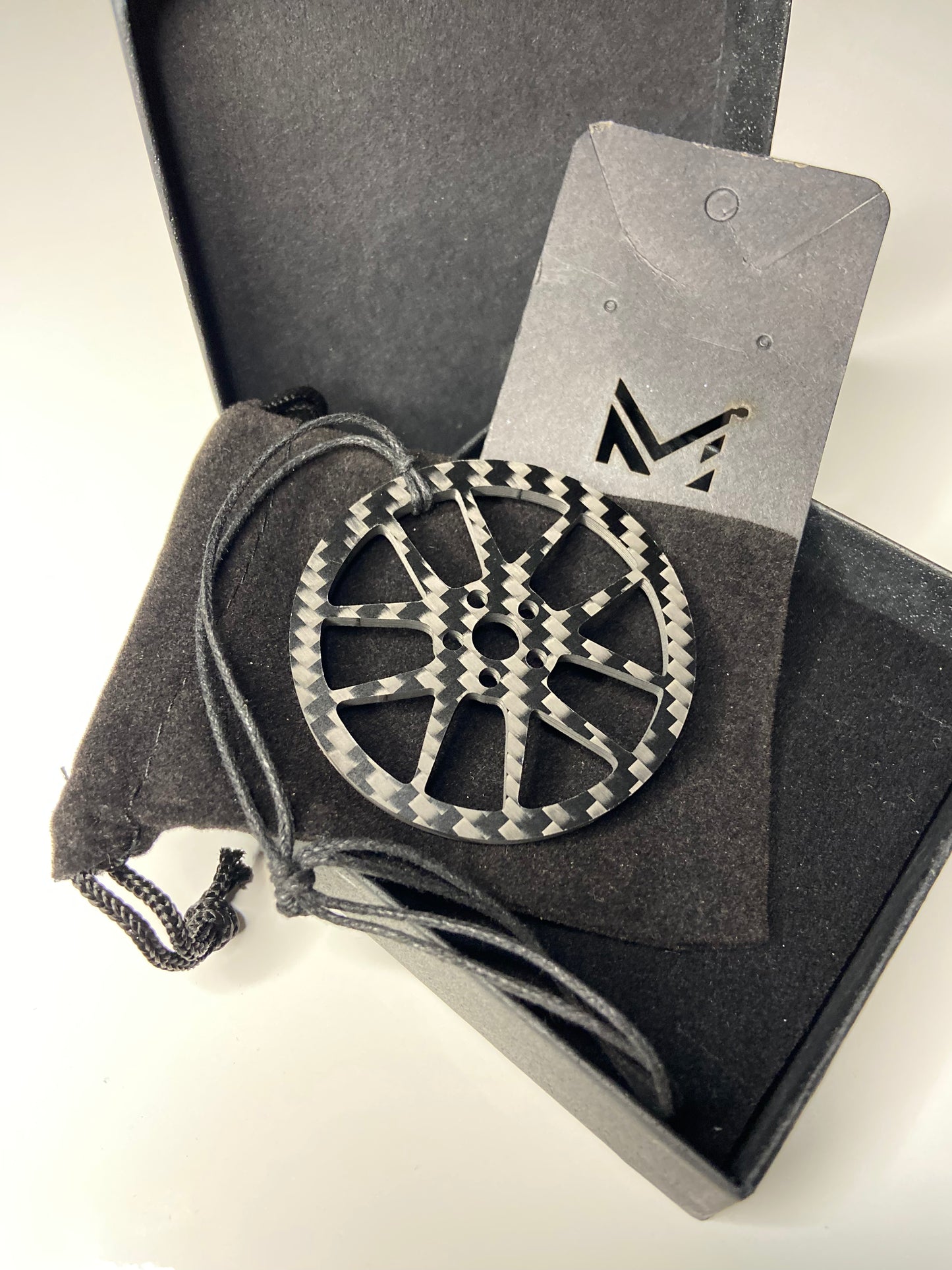 Alloy circle pendant