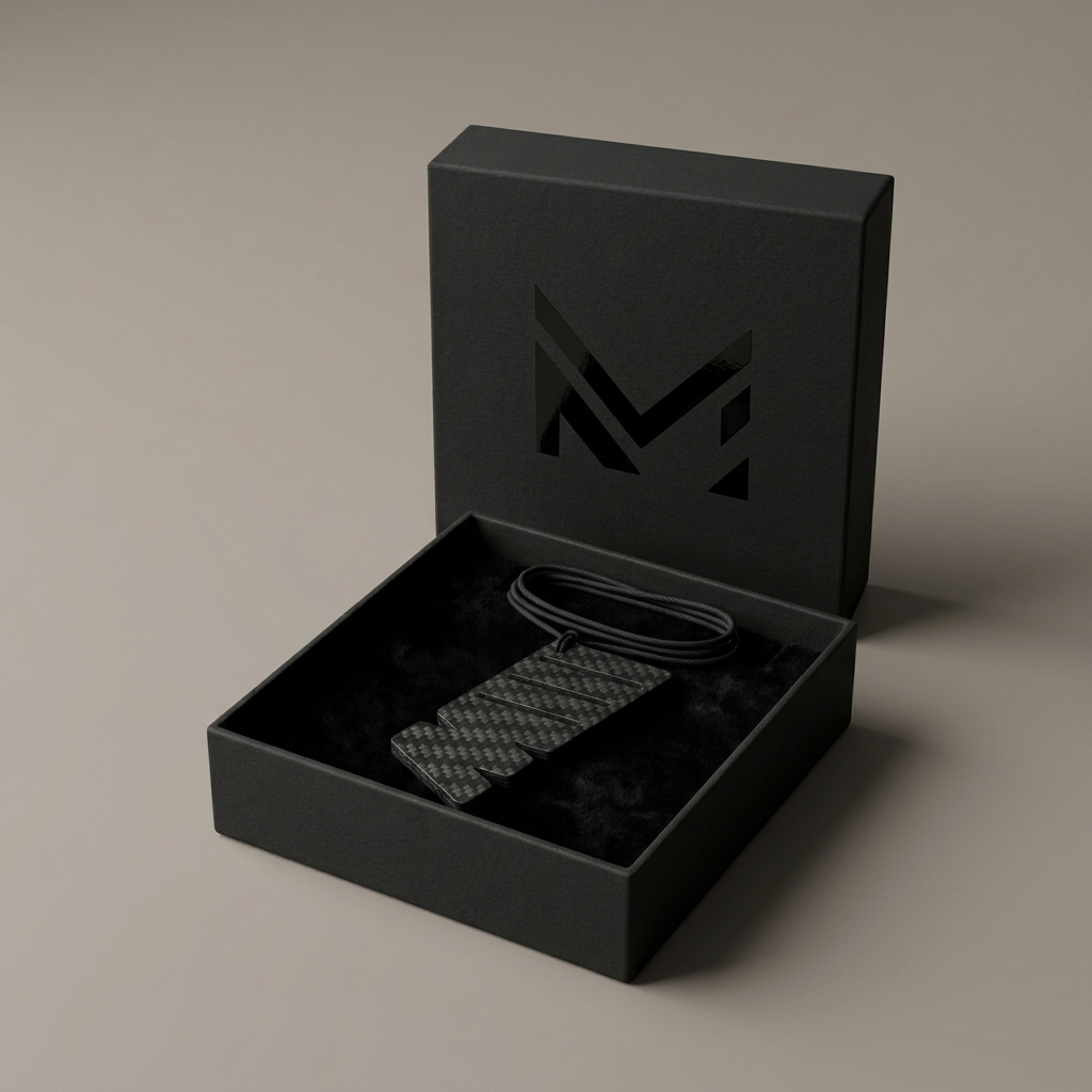 Scatolina nera opaca con logo M luxurys nero lucido